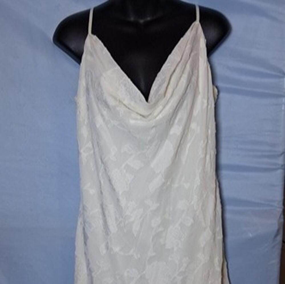 NWT Women's White Lace Slip Dress Spaghetti Strap Cowl Neck
